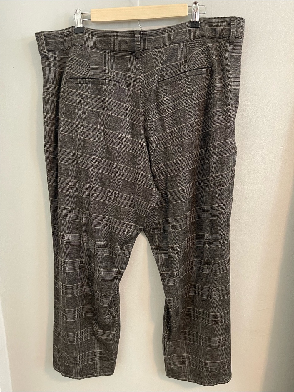Universal Standard Cigarette Ponte Pants in British Plaid Print Size M (18-20) - Picture 4 of 9